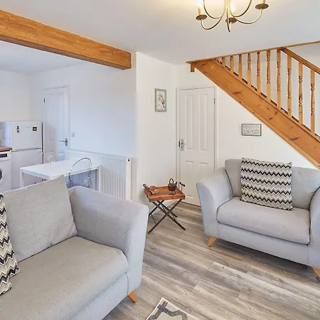 Host & - Robins Den Apartamento *