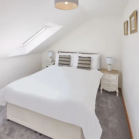 Host & - Robins Den Apartmán