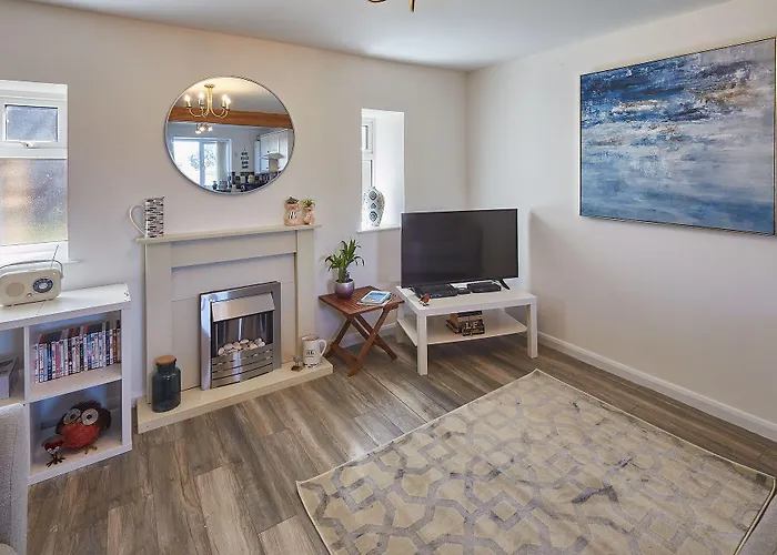 Host & - Robins Den Уитби